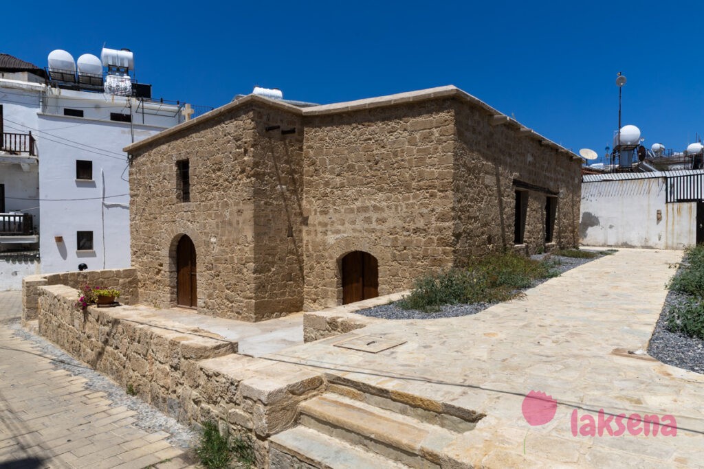 Старый город Кирении  Церковь Панагия Хрисополитисса