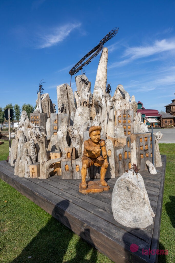 скульптуры Цой и группа Кино Муравейник