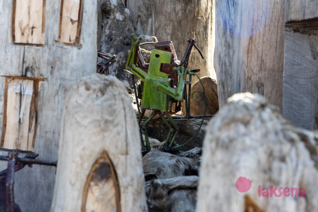 скульптуры Цой и группа Кино Муравейник