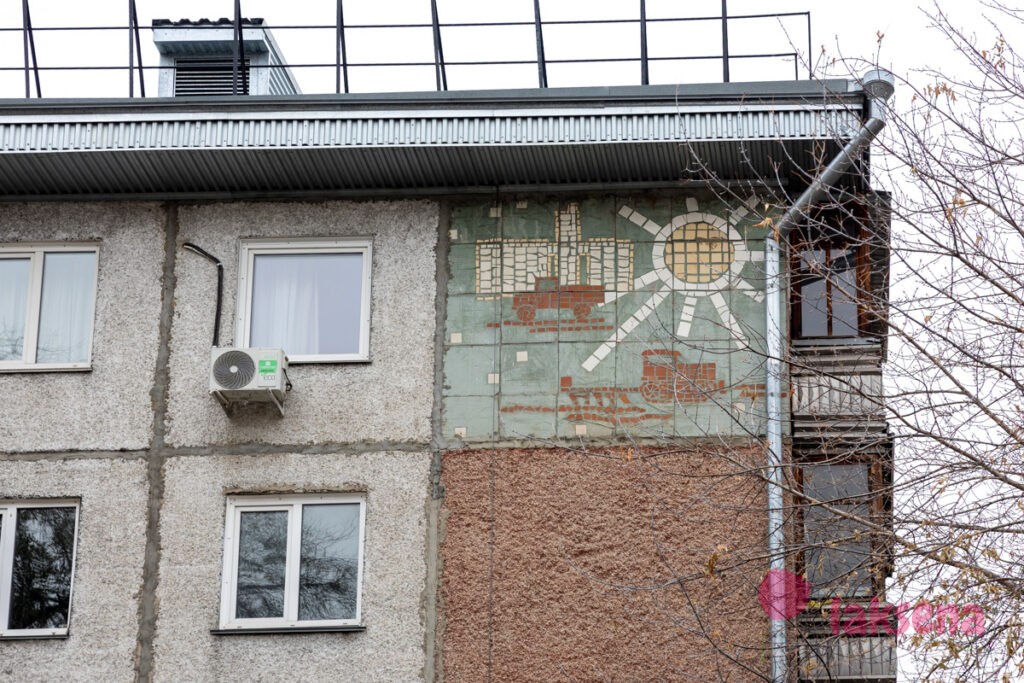 Мозаики на Молодежной