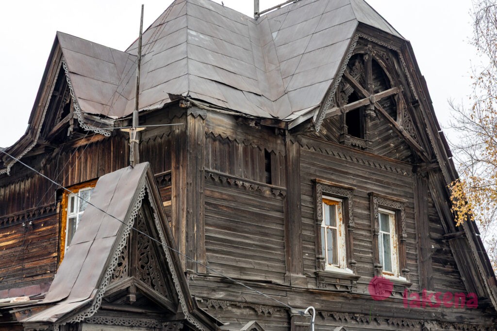 Старый город Барнаула, прогулка Дом Лесневского
