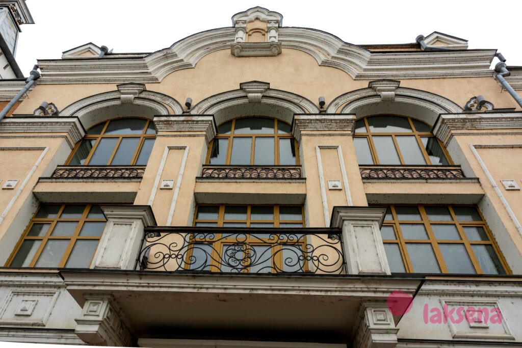 Старый город Барнаула, прогулка Народный дом