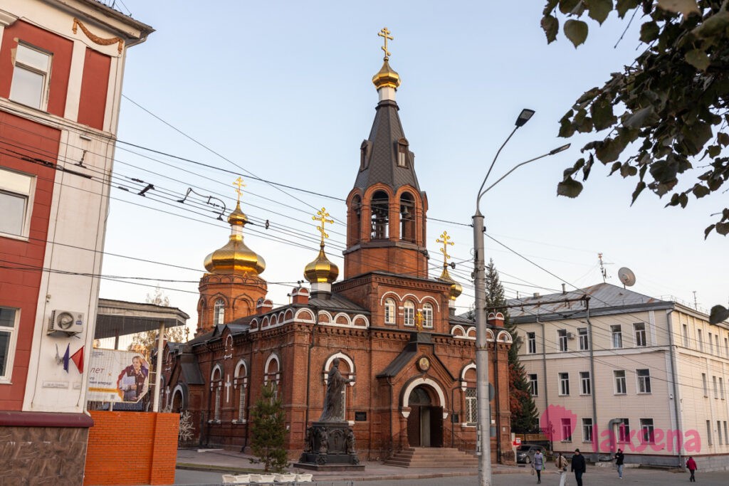 Ленинский проспект, Барнаул Никольская церковь