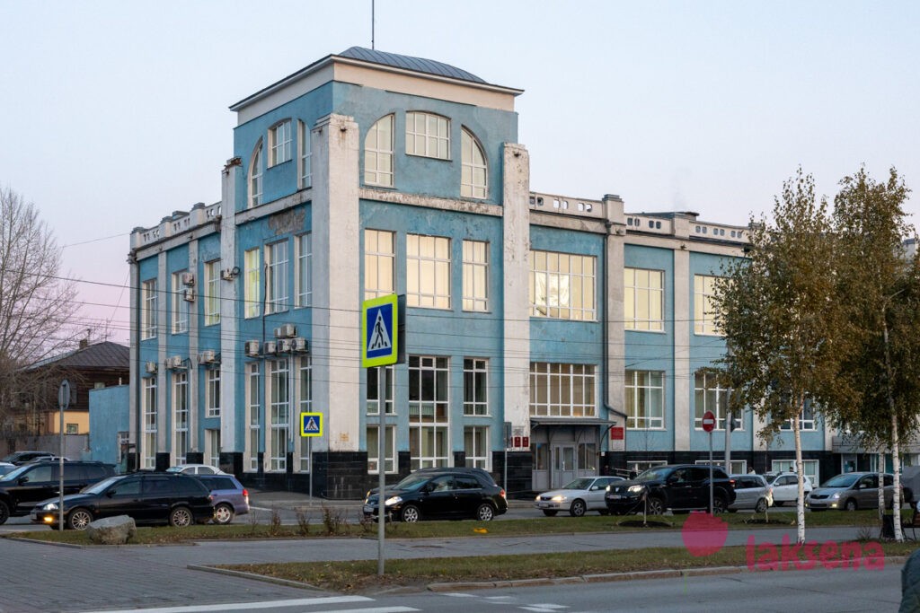 Ленинский проспект, Барнаул здание союза кооперативов