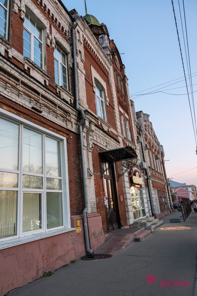 Ленинский проспект, Барнаул Городская Дума, Музей "Город"