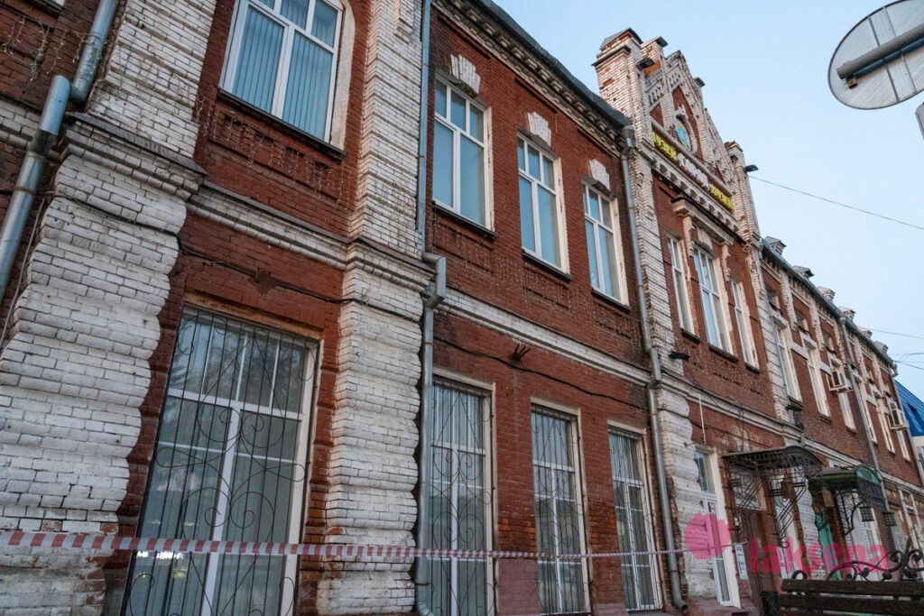 Ленинский проспект, Барнаул Городская Дума, Музей "Город"