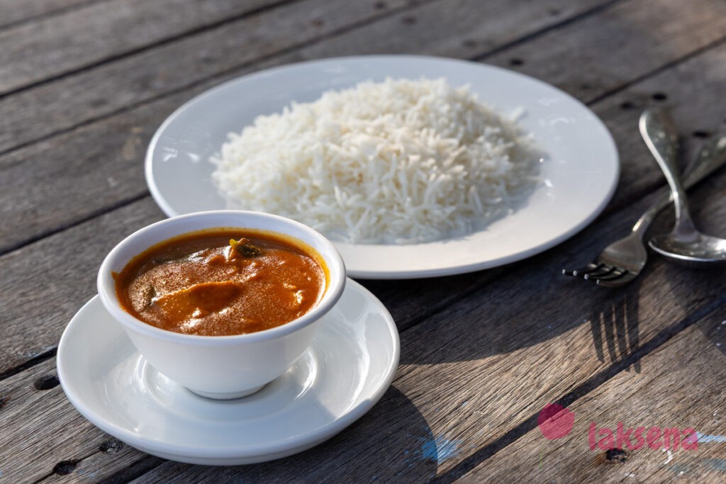 Блюда мальдивской кухни Карри с тунцом с рисом (tuna Curry)